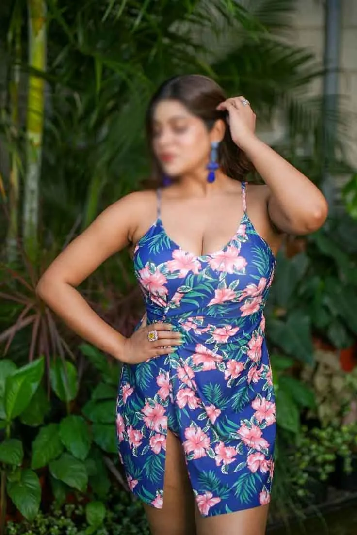Elegant Noida escort companion for events
