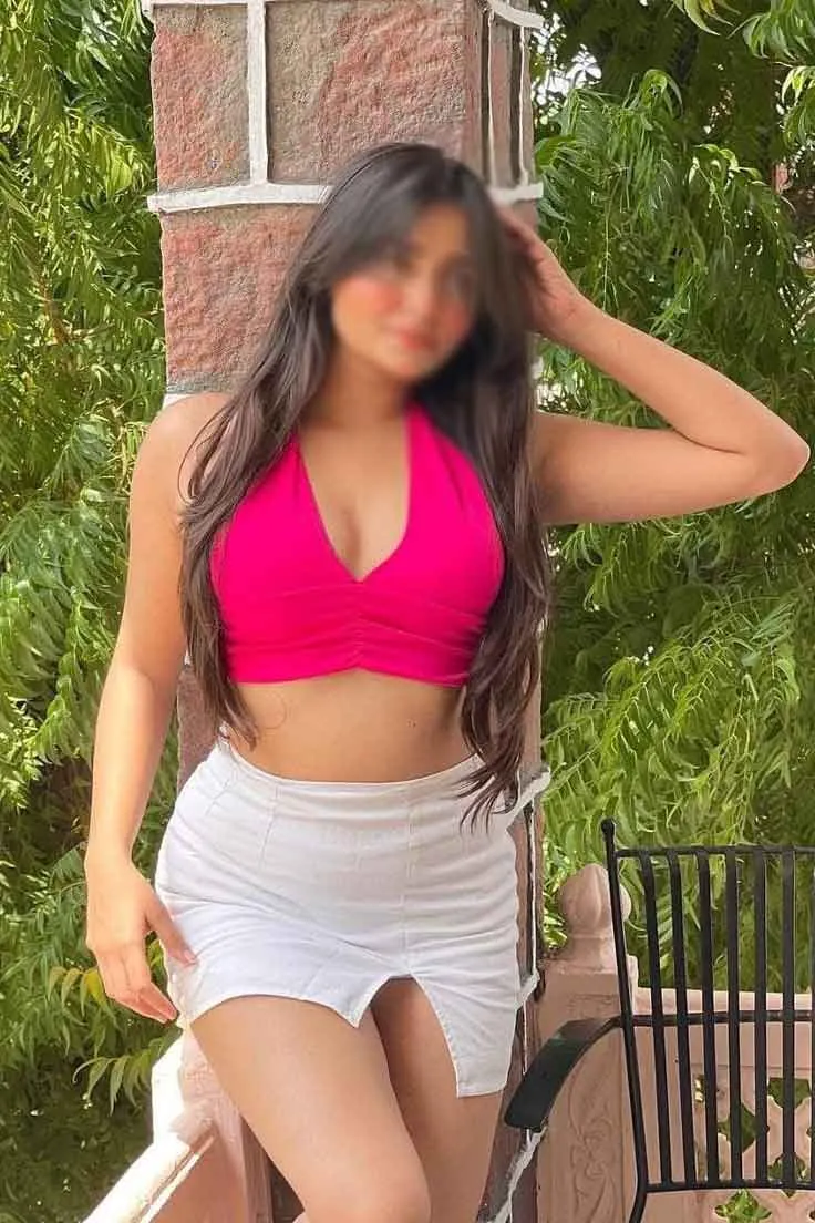 Hottest Noida escorts ready for booking